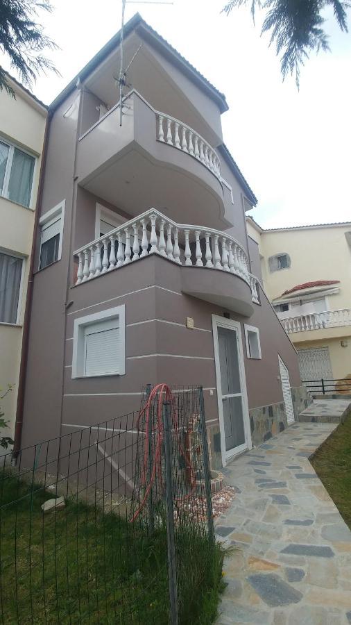 Ina'S Masionette Apartamento Nea Iraklitsa Exterior foto